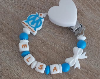 Prendedor de chupeta personalizado Olympique de Marseille. Modelo Elsa OM para meninas. Presente personalizado, criação francesa.