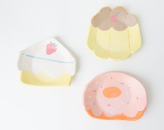 Dessert trinkets l Tableware l Accessories storage l Handmade ceramics l Cute pottery