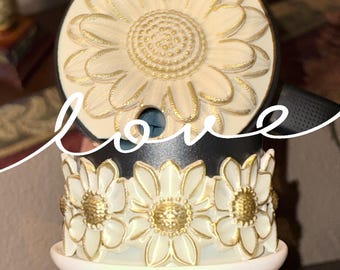 White Gold Daisy Tumbler Boot or lid topper, Protective Sleeve, Floral Boot, Fit's 20 30 and 40 oz  Stanley, Flowers Tumbler Accessories