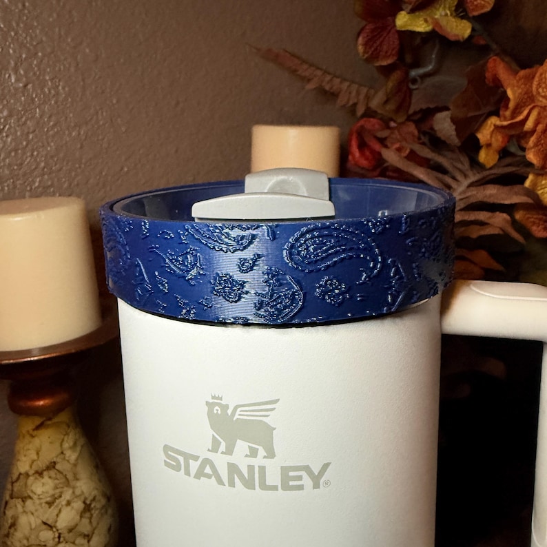 Red Blue Tumbler Boot, fits 32 or 40 oz Hydrojug Tumbler, Cup Boot Sleeve, bandanna paisly print Blue Paisly Halo