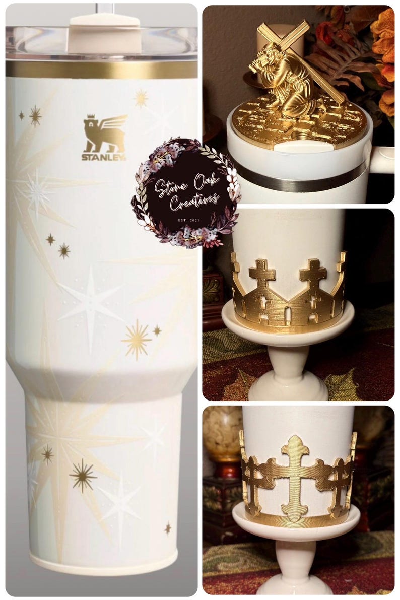 Puede incluir: Un letrero de madera r&uacute;stico con el texto "Welcome to our porch" en letras blancas. El letrero presenta un acabado envejecido y un dise&ntilde;o sencillo y acogedor, ideal para la decoraci&oacute;n exterior.