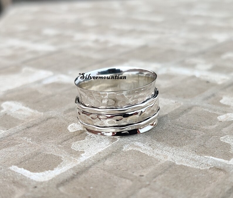 Details about Floral Designer 925 Sterling Silver Spinner Meditation Ring For Valentine Gift Details about Floral Designer 925 Sterling Silver Spinner Meditation Ring For Valentine Gift