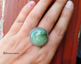 Handmade Round Green Prehnite Ring: 925 Sterling Silver Band