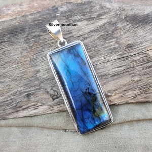 Labradorit Edelstein Anhänger* Rechteck Form Anhänger* 925 Sterling Silber* Stilvoller Anhänger* Wunderbarer Anhänger* Verlobungsgeschenk* Frauen Geschenk