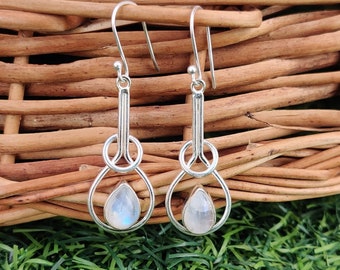 Moonstone Earring , Beautiful Gemstone Earring , 925 Sterling Silver Earring , Women Earring , Wedding Gift , Stylish Earring, Gift Jewelry