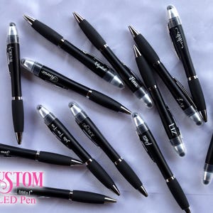 Penne LED personalizzate Penna LED personalizzata con stilo Penne con nome personalizzato Penne luminose Penne di compleanno Regalo per insegnanti e scrittori