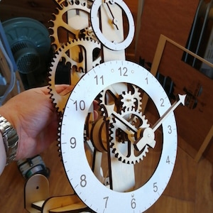 Horloge à engrenages en bois RE-2 plans image 2