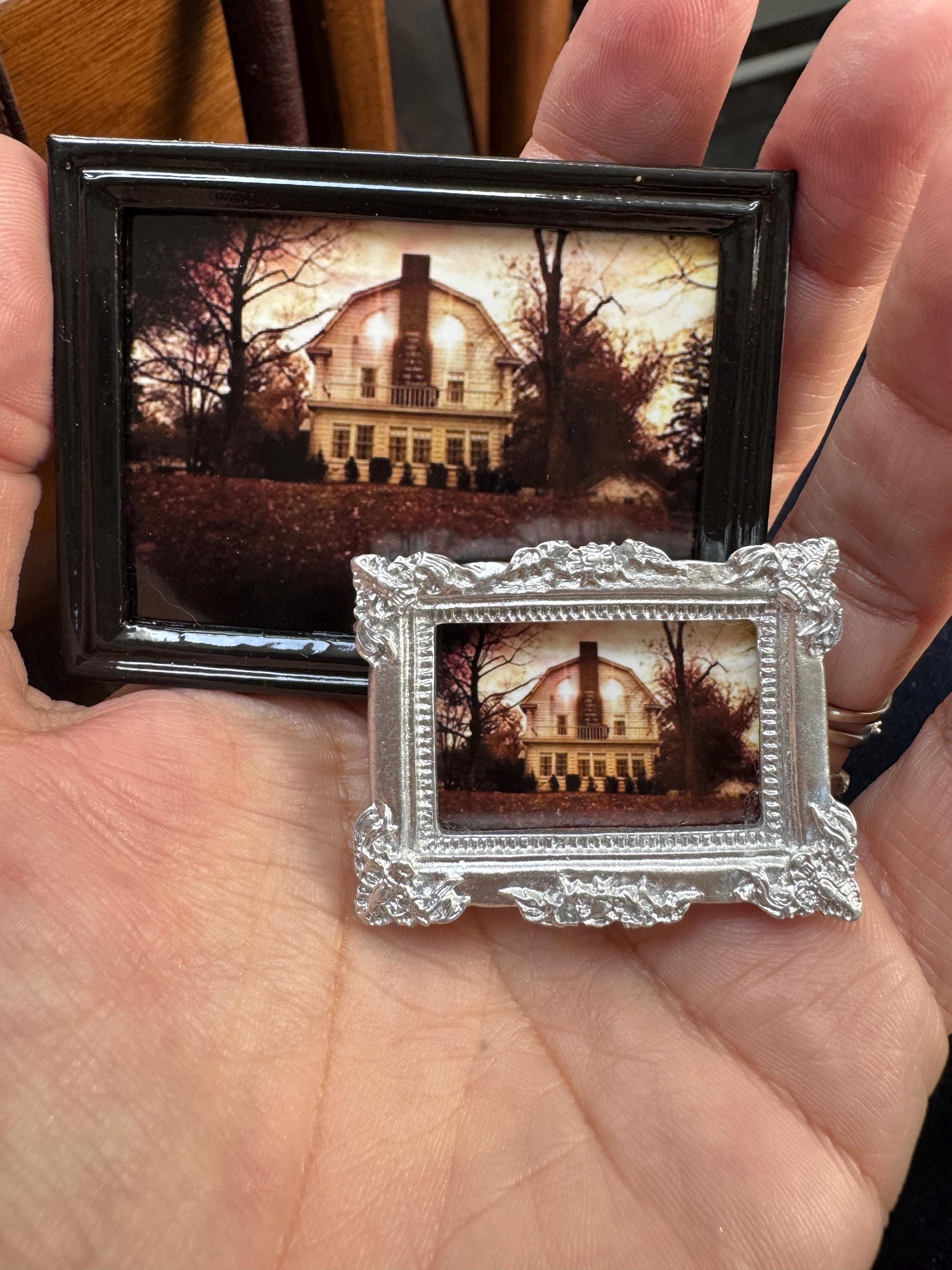 Casa de muñecas en miniatura, arte, decoración, sala de estar, accesorios de Halloween de terror, escala de juego 1/6, arte en miniatura, muebles retro góticos embrujados
