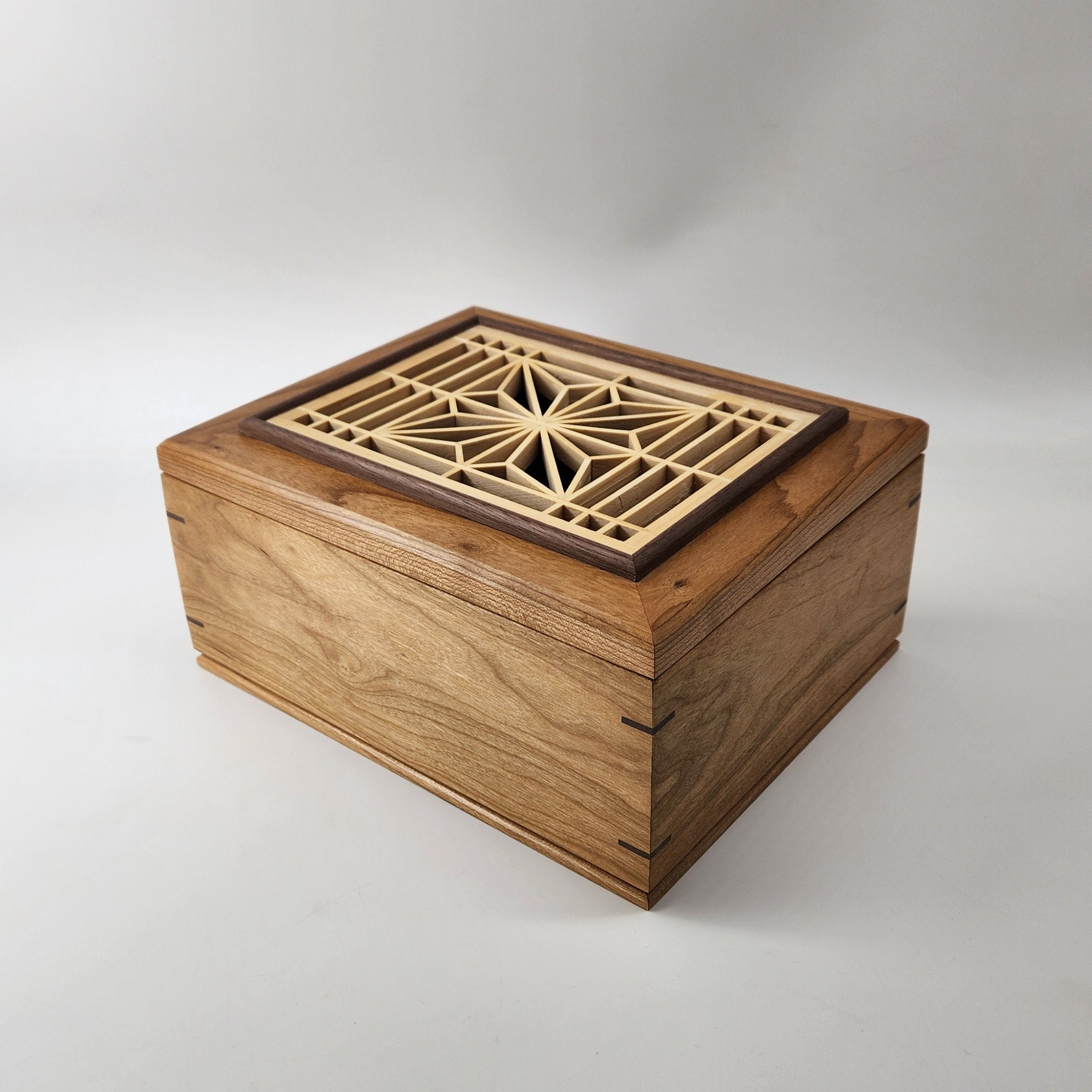 【楽ギフ_包装】 Kumiko Keepsake Cherry Pattern, 10lx8x5 Box Memorial 工芸品