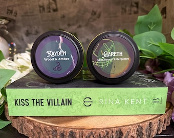 Kayden / Gareth - Kiss the Villain di Rina Kent, con licenza ufficiale.