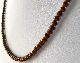 Koperen statement ketting, koperen ronde hematiet ketting, delicate stenen ketting, delicate koperen kleine kralen ketting, hematiet ketting