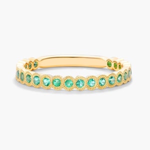 Emerald Gemstone Round Cut Band, May Birthstone Wedding Band, Green Gemstone Band For Women, 3/4 Eternity Vintage Band For Christmas Gift