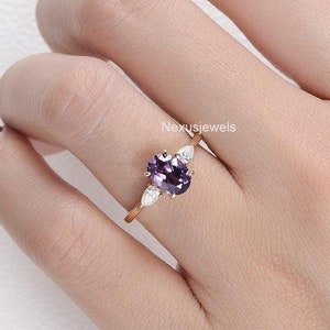 Simple Oval Cut Alexandrite Engagement Ring, 14k Solid Gold Wedding June Birthstone Ring, Three Stone Ring, Women Anniversary Gift for Her