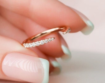 Offener Ehering, runder Moissanit Ehering, 14K massiver Goldring, Minimalist Band mit offener Manschette, passende Band für Frauen, Geschenk für Frauen