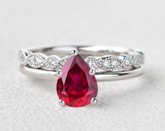 Teardrop Ruby Ring Set 1.5CT Solitaire Ruby Engagement Ring Sterling Silver Dainty Vintage Wedding Band July Birthstone Ring 2pcs Bridal Set