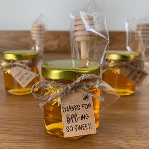 Thanks for bee-ing so sweet Mini honey jar favors, Honey Jar Wedding Favors, Honey Baby Shower Favors, Bee Theme, bee favors, honey jars