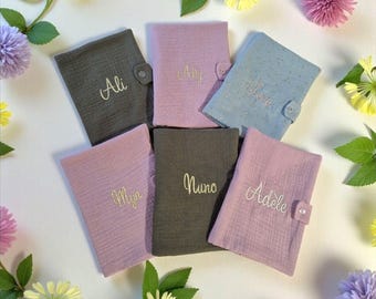 Protège carnet de santé double gaze de coton personnalisé flex / thermocollant/ broderie