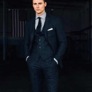 Menista Custom Slim Fit Premium Three Piece Navy Bespoke Mens Suit for Wedding, Anniversary, Engagement, Prom, Groom wear and Groomsmen Suit