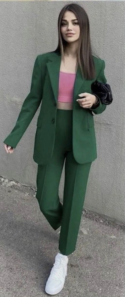 Women Bespoke Slim Fit Suit Green Two Piece New Style Womens Suit for Wedding, Engagement, Winter, and party wear Suits