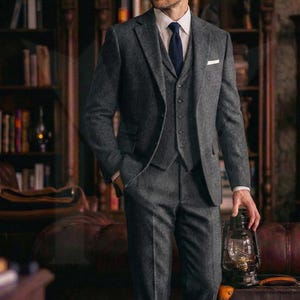 Tailored Brown Tweed Suit: Men's 3-Piece Wedding Groom Wear image 4
