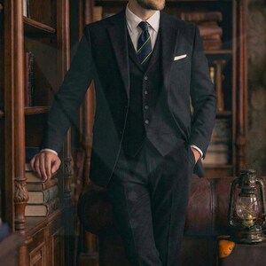Tailored Brown Tweed Suit: Men's 3-Piece Wedding Groom Wear image 5