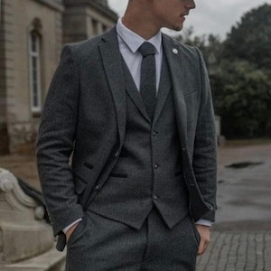 Menista Tweed Wool Three Piece Vintage Style Grey Mens Suit for Wedding, Prom, Winter, Groom wear and Groomsmen Suits