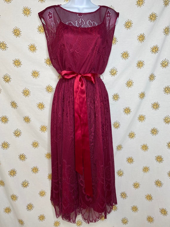 beautiful 1960s purple lace overlay midi dress