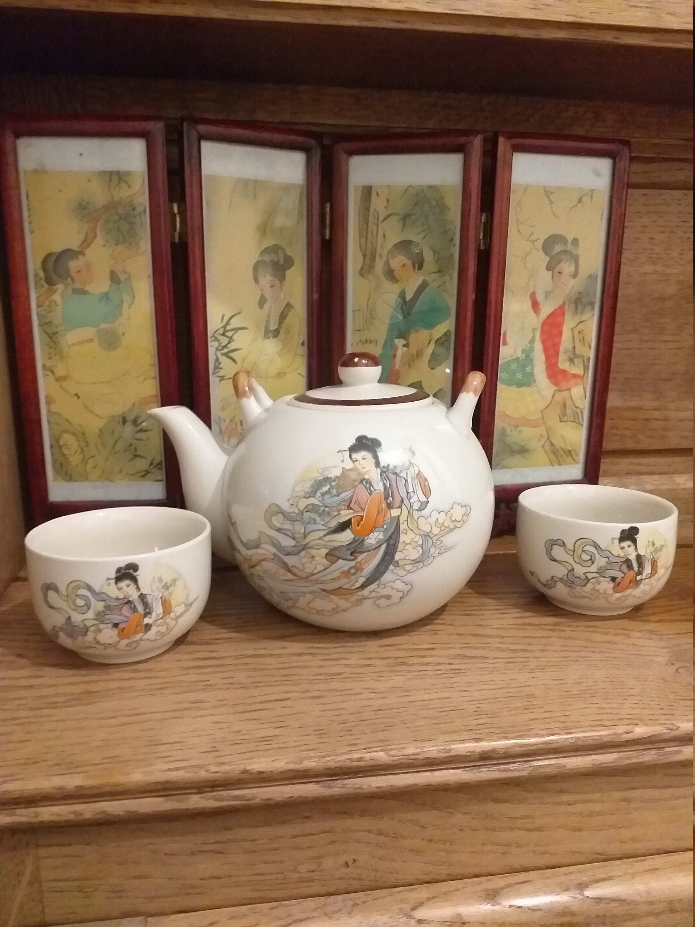 Fehg Cheng China Teapot/Chinese Teapot Fehg Cheng/Vintage China/Chinese Princess & Two Cups/