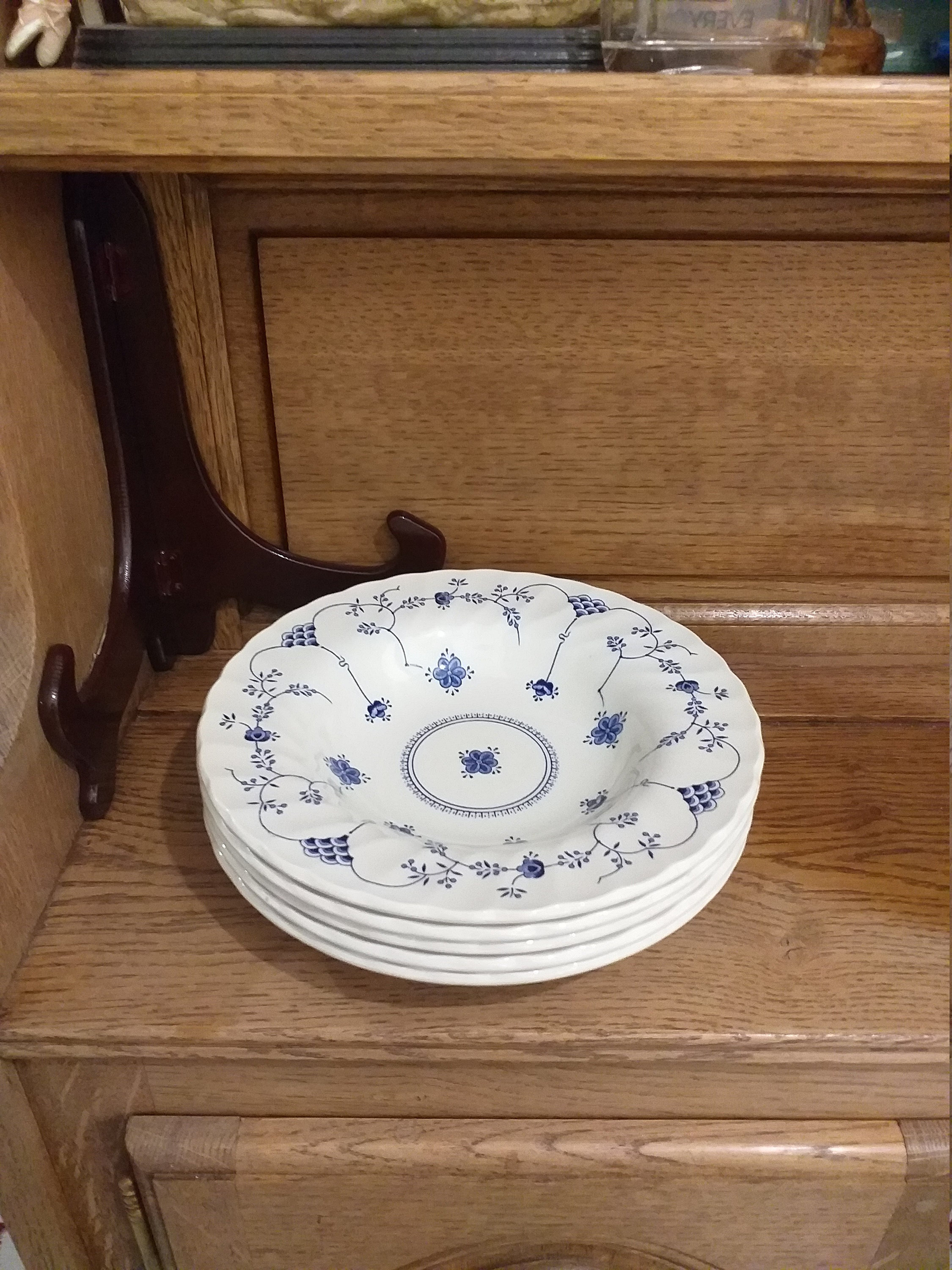 Vintage Plates Myott Meakin Tableware England/Myott England/Plates White & Blue England/5 England Vi