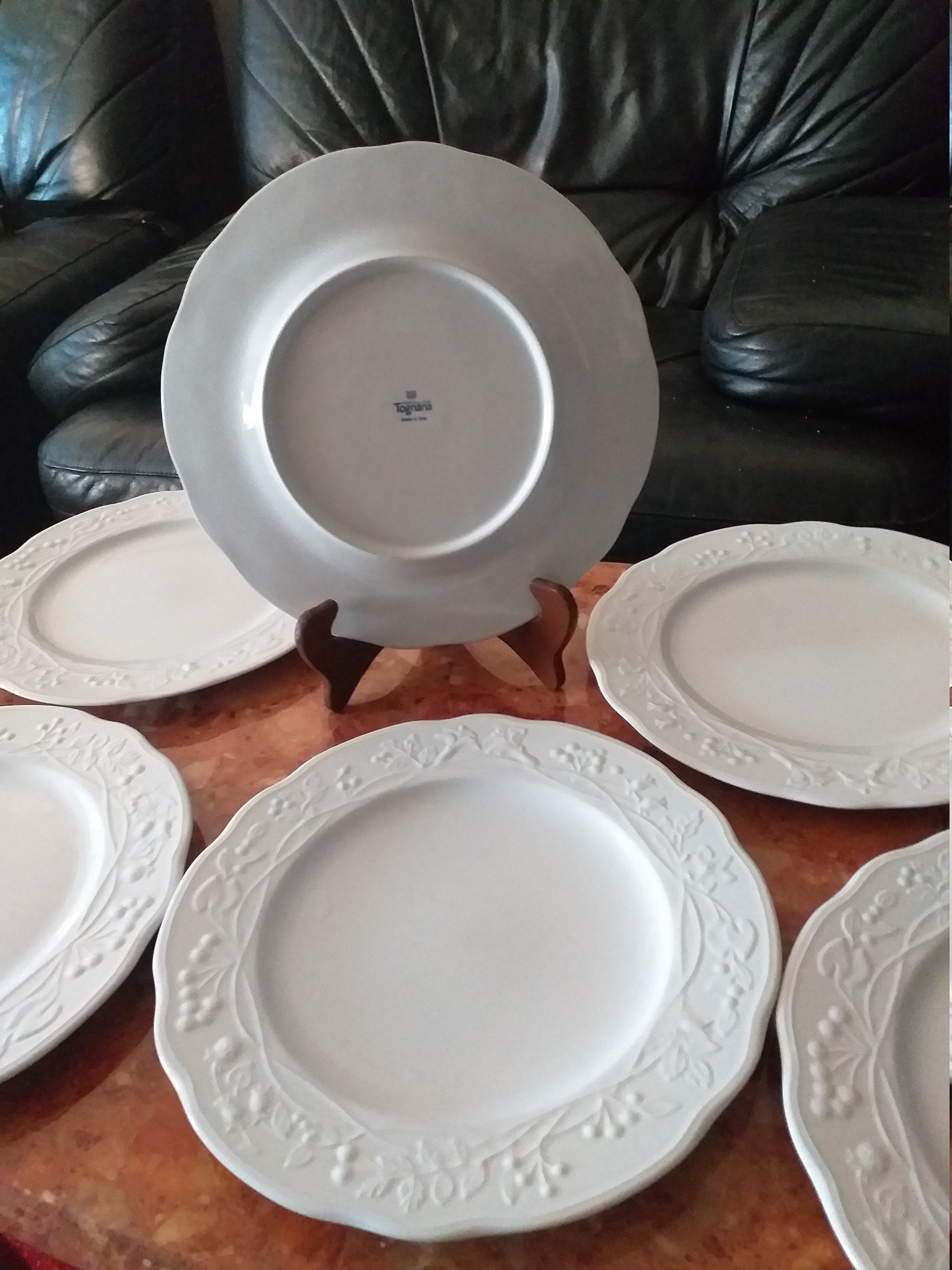 Vintage TOGNANA Plates Floral Embossed White Made in Italy/plates TOGNANA  Porcelaine/white Plates Porcelain Tognana Italy Floral Embossed 