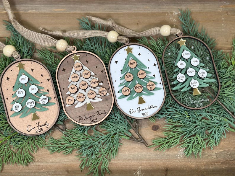 Gepersonaliseerde stamboomornament, gepersonaliseerd grootouderornament, aangepast familieornament, boomvorm, kerstcadeau, familieaandenken afbeelding 4