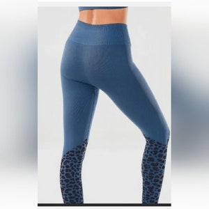Fabletics Seamless High Waisted Mesh Paneled 7/8 Black Cropped Leggings for  sale online