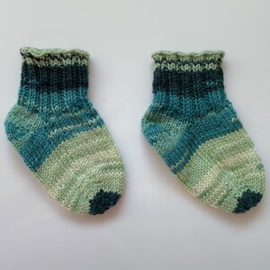 Hand Knit Baby Socks Size 17-18 Green 2