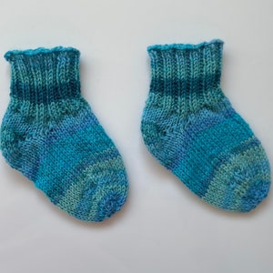 Hand Knit Baby Socks Size 17-18 Blue