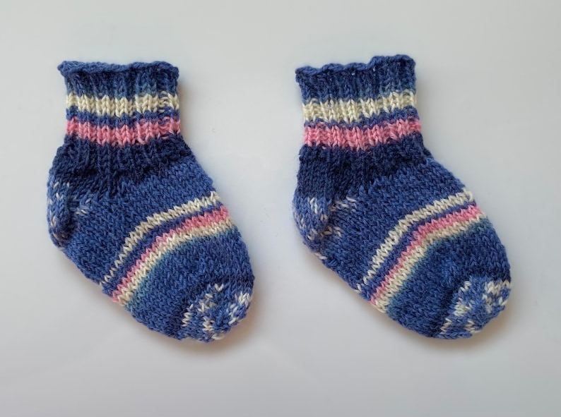 Hand Knit Baby Socks Size 17-18 Blue White Pink