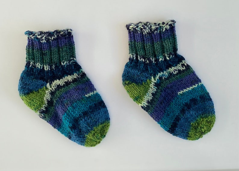 Hand Knit Baby Socks Size 17-18 Navy Green