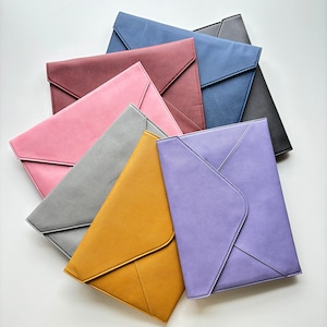 Étui personnalisé pour ordinateur portable multi-tailles pour meilleur ami, cadeau d'anniversaire, étui pour livre en cuir pour iPad Pro 11 avec pochette de voyage