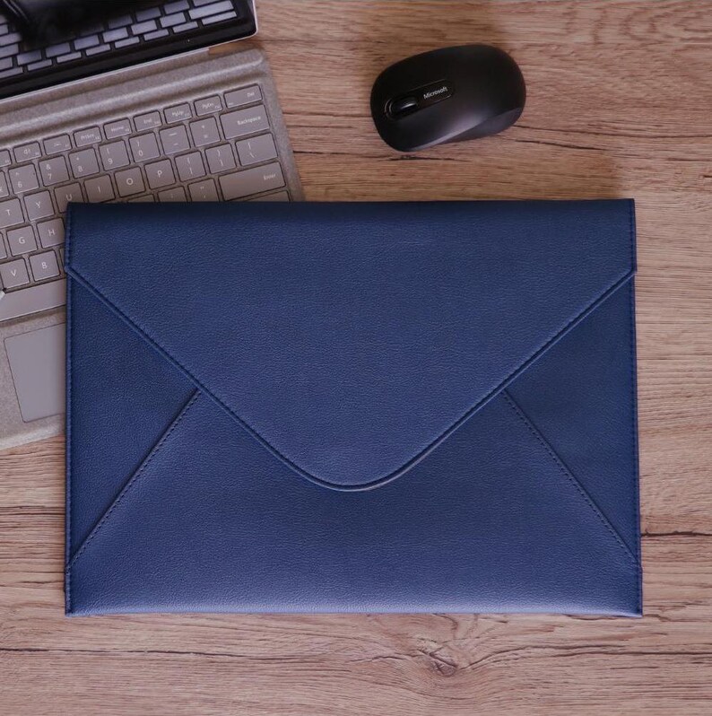 Friend MacBook Pro Case