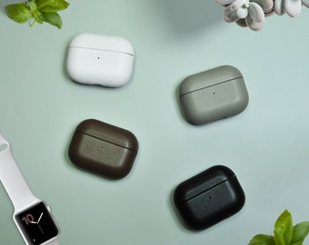 Initial Leather AirPod Case Pro 2 for Men Personalized Modern Gift Idea Black AirPod 3 Case for Boyfriend Birthday Gift Minimalist White