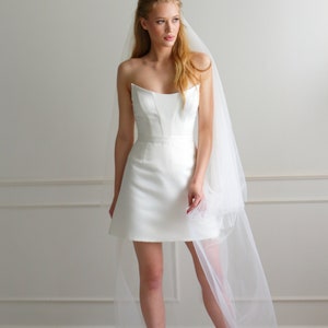 Mini wedding dress plus size. Short wedding dresses. fashionable wedding dress. corset and skirt can be worn separately.