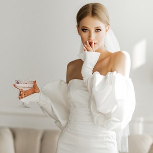 mini wedding dress with long sleeve. Wedding dresses.  short wedding dress. wedding dress. evening dress. Mini wedding dress Plus size.