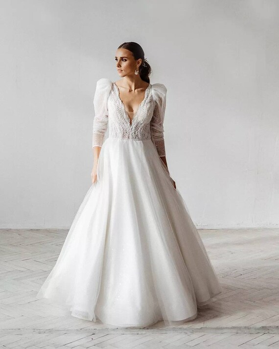 Abito da sposa con glitter e paillettes. ricamo fatto a mano. | Etsy Italia