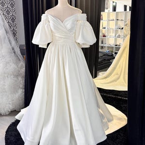 Wedding dress/ satin dress/ Chris style/ puff sleeve/ wedding dress with long sleeve/ dress/ wedding dress with long train/ image 8