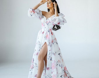 Floral wedding dress. Organza wedding dress. Lush wedding dress. Long train. Wedding dress. Romantic wedding dress. Wedding dress plus size.