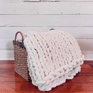 Chunky Chenille knitted throw blanket Handmade Single Color