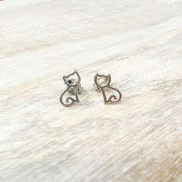 Sterling Silver Cat Stud Earring