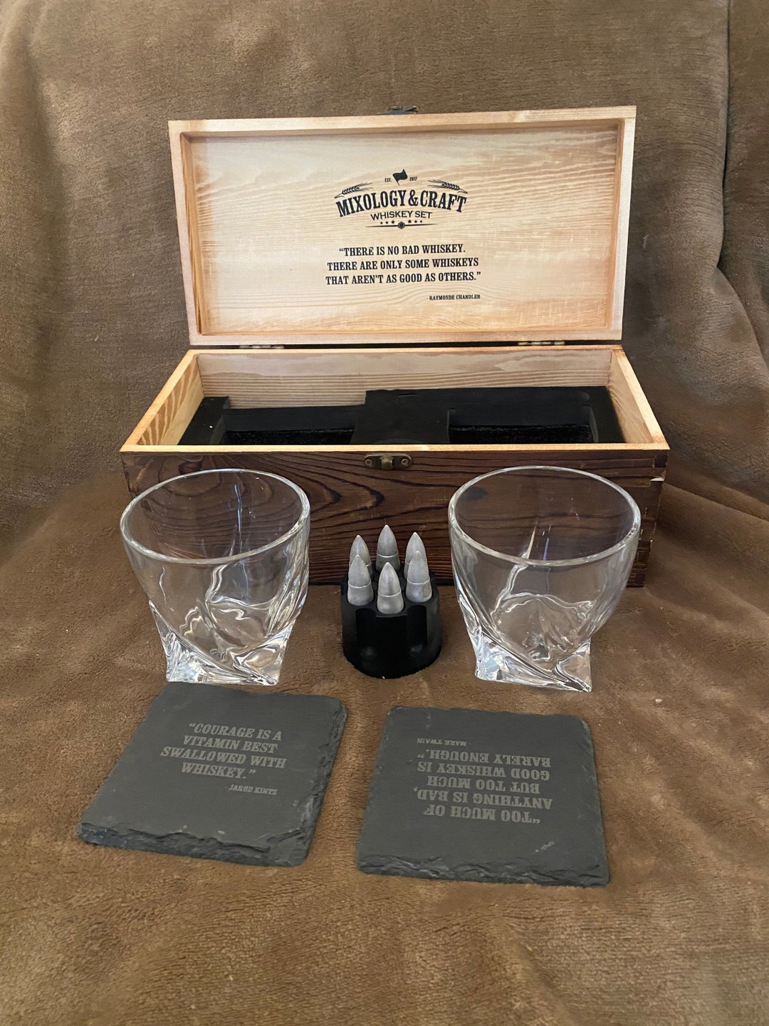 Mixology ＆ Craft Whiskey Stones - Cube-Shaped Granite Chilling Whiskey Rocks Set of 6, Whiskey Gifts for Men and Christmas Stocking Stuff＿並行輸入品 Mixology \u0026 Craft Whiskey Glasses and Stones \u2013 10oz, Crystal