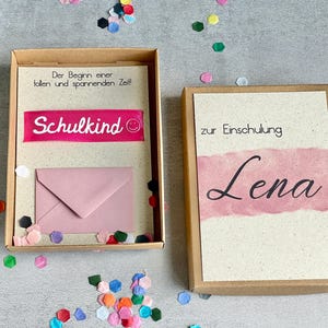 Geschenkschachtel Einschulung – personalisiert mit Name – Schulkind Armband - Einlegekarte – Graspapier nachhaltig