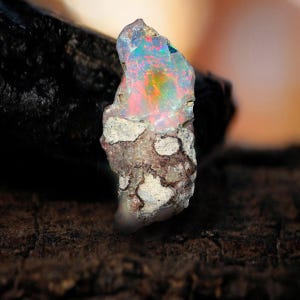 Ethiopian Welo Opal Raw Gemstone: Natural Semi Precious Stone (29x12 mm)