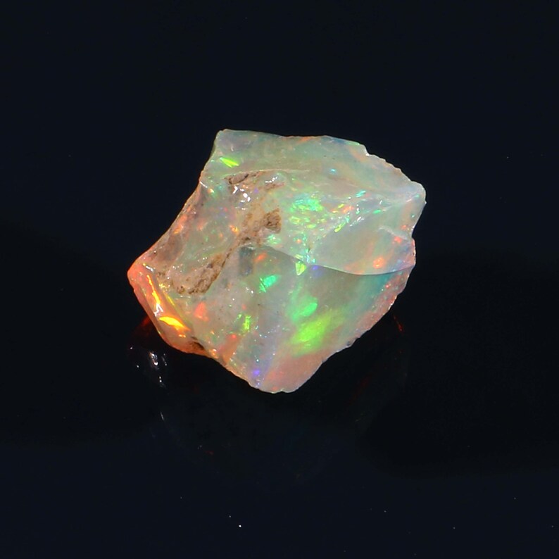5.25Carat Welo Opal Rough Gemstone Opal Raw For Ring Opal Raw,Multi Fire Opal Rough,11x9MM Top Quality Opal Rough Opal Raw For Jewelry